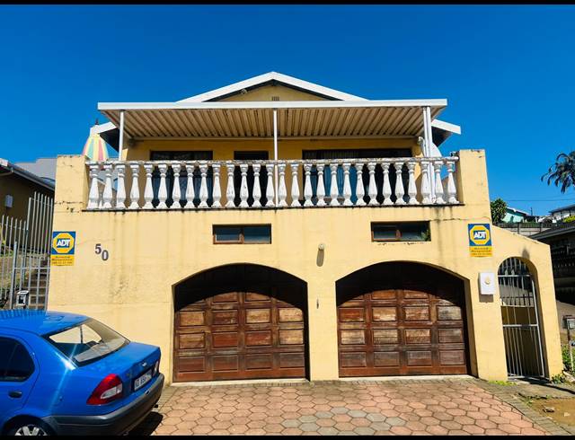 4 BEDROOM FREEHOLD FOR SALE IN NEWLANDS WEST